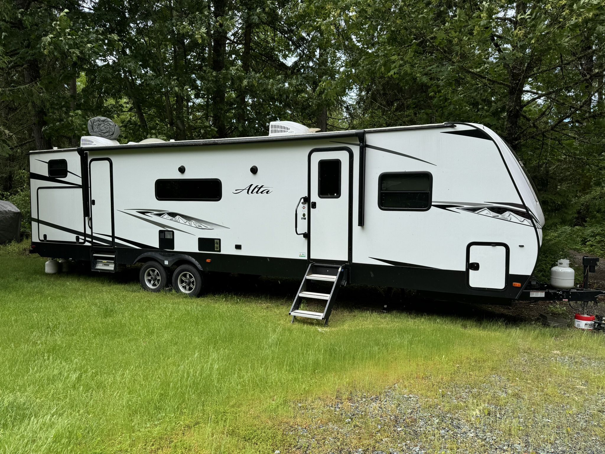 2022 East West Alta 3150KBH travel trailer