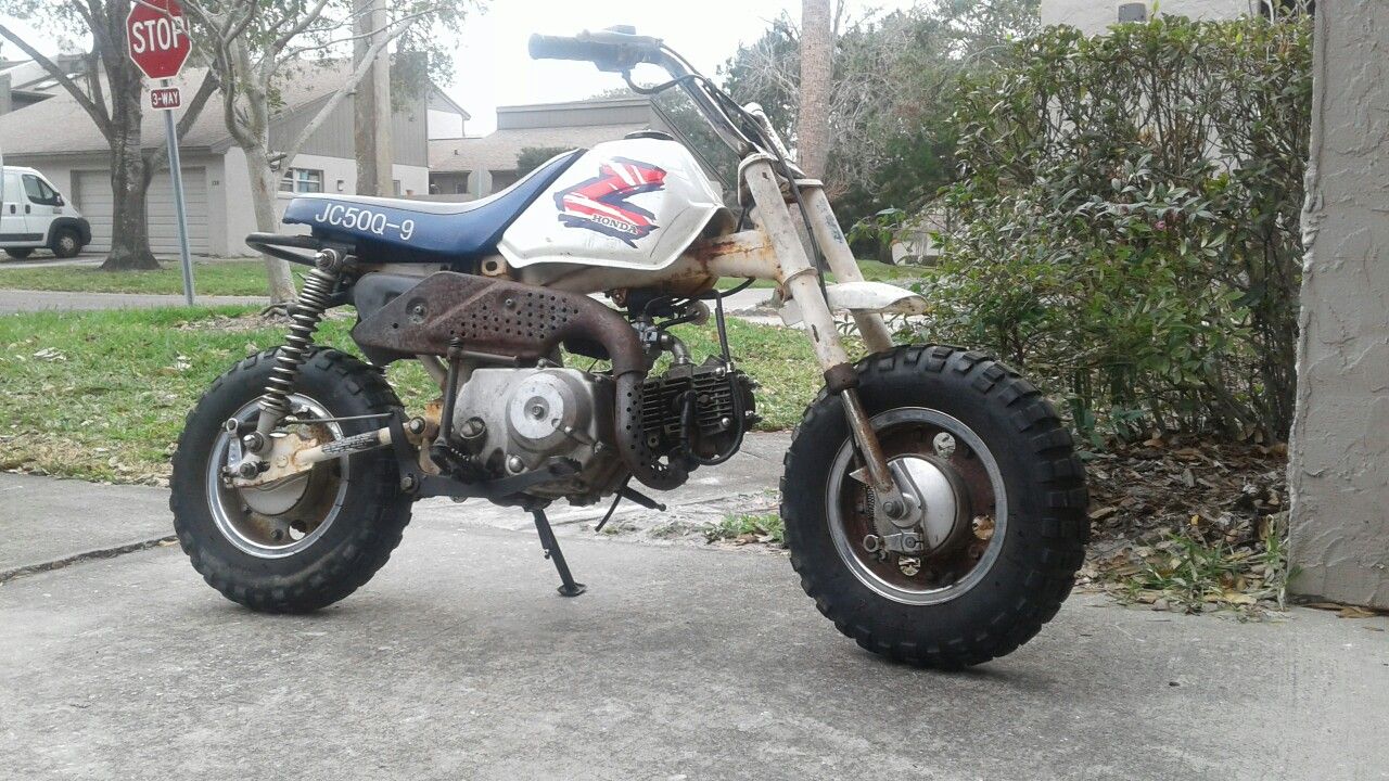 PIT BIKE DIRT HONDA Z50R Z 50 CLONE