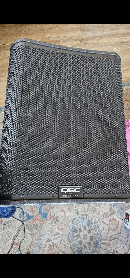 QSC ks118
