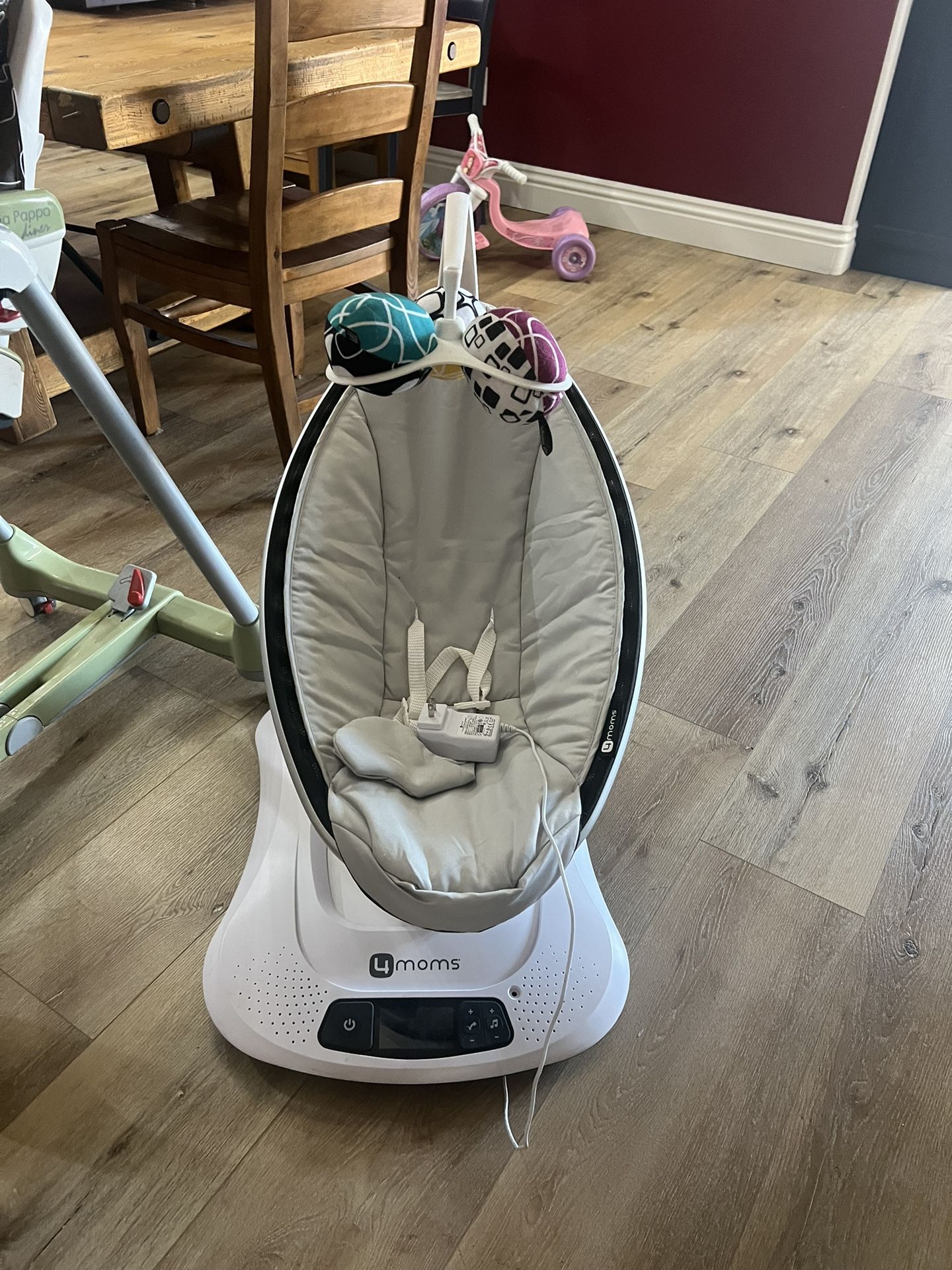 4moms MamaRoo Multi-Motion Baby Swing,