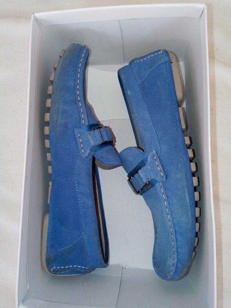 MEN'S SIZE: (9) **CALVIN KLEIN: BRUSHED SUEDE DRIVER LOAFER** (•8/10 CONDITION •ODOR/STAIN FREE) $$30