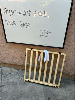 Door gate