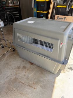 Extra Large Hard-Sided Pet Travel Crate