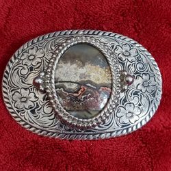 Vintage Western Style Silvertone Oval Metal Belt Buckle With 3D Center Oval Natural Stone 