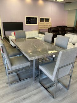 New 6 pc dinning set with 72 inch table and 6 chair