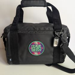 Basecamp Highland Peak Insulated Cooler Lunch Bag 8 Can Cooler w/ Shoulder Strap