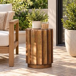 LuxenHome Round Outdoor End Table 13-in W x 13-in L ,OF1281