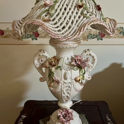 Capodimonte table lamp