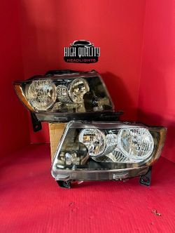 Jeep grand Cherokee 2011-2013 headlights