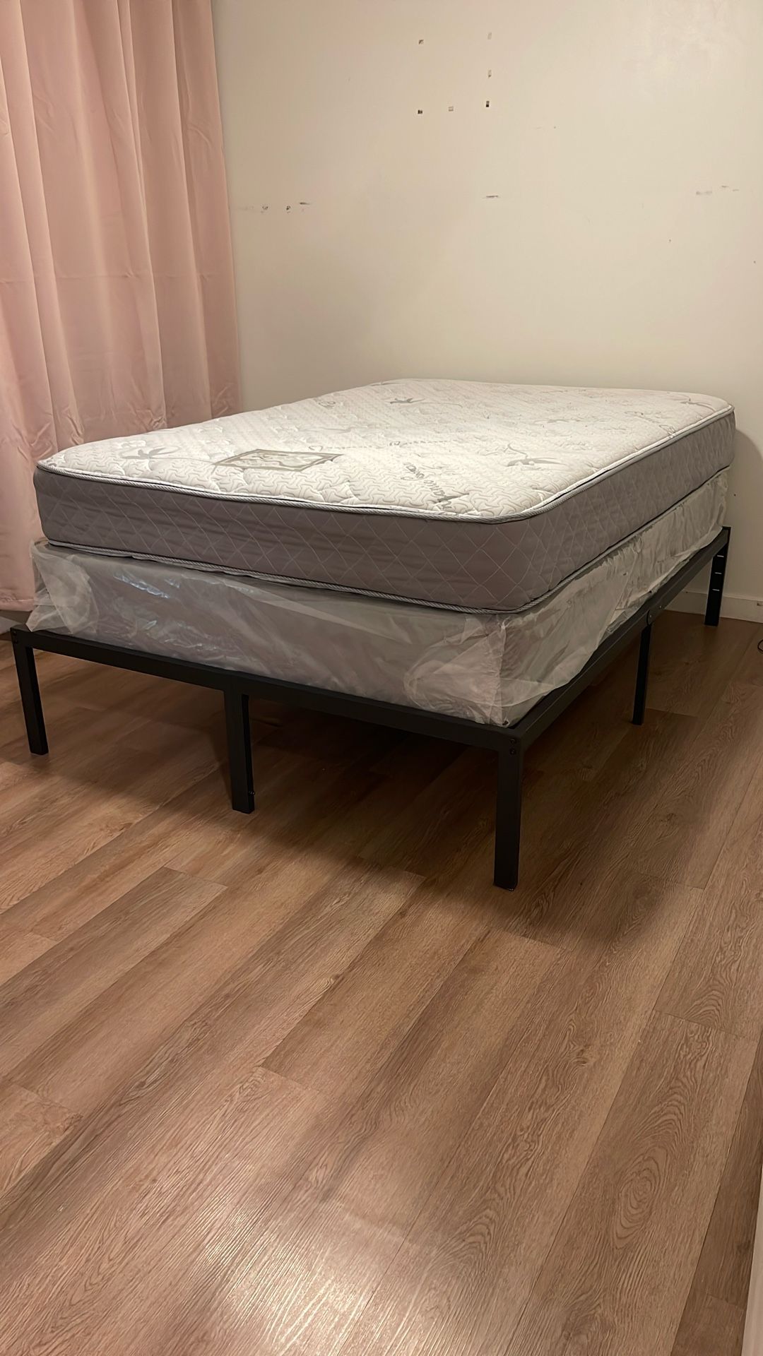 Bed Frame & Mattress 