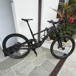 2023 Specialized Enduro Expert S4