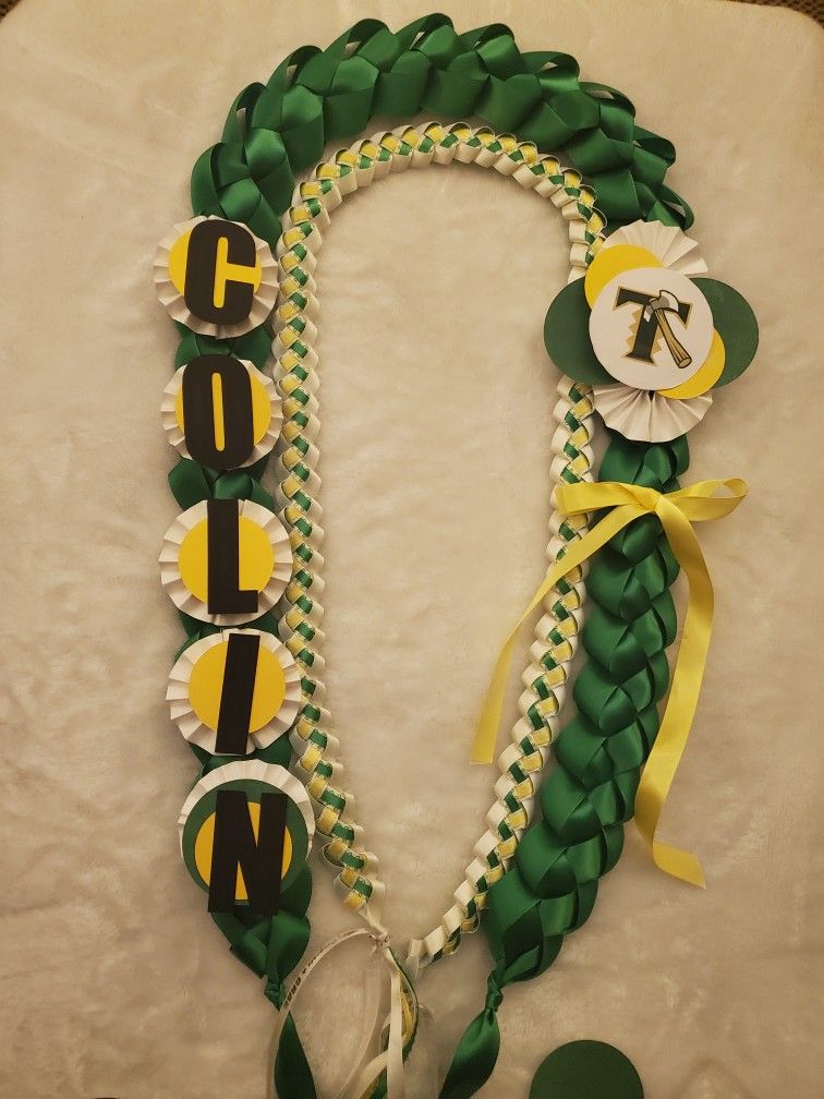 Graduation Lei Set