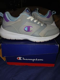 Womans shoes size 9.5