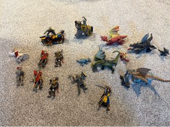 Dragon and medieval nights Dragon and medieval knight figures