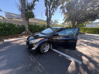 Hyundai Elantra 2013
