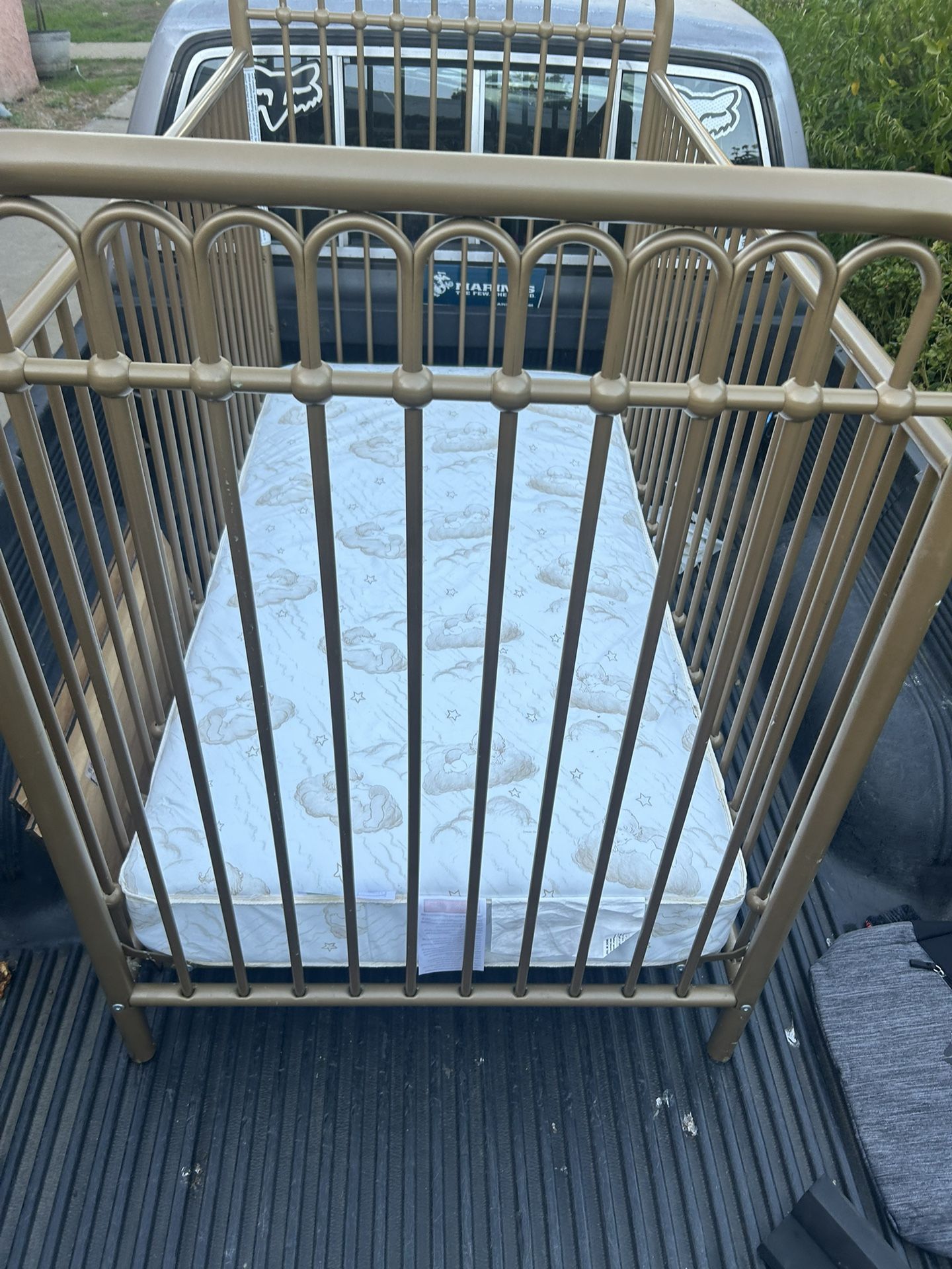 Metal Crib