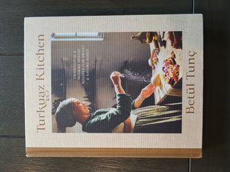 Turkuaz Kitchen Cookbook by Betül Tunç