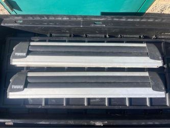 🎿 Thule Ski / Snowboard Roof Rack Carriers – 30” – Fixed Style (No Mounts)