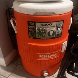 10 Gallon igloo Cooler