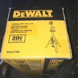 Tripod Light