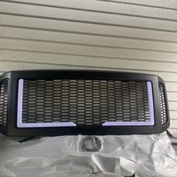 Ford F-250 / F-550 Super Duty LED Black Matte Grille for 2005 to 2007
