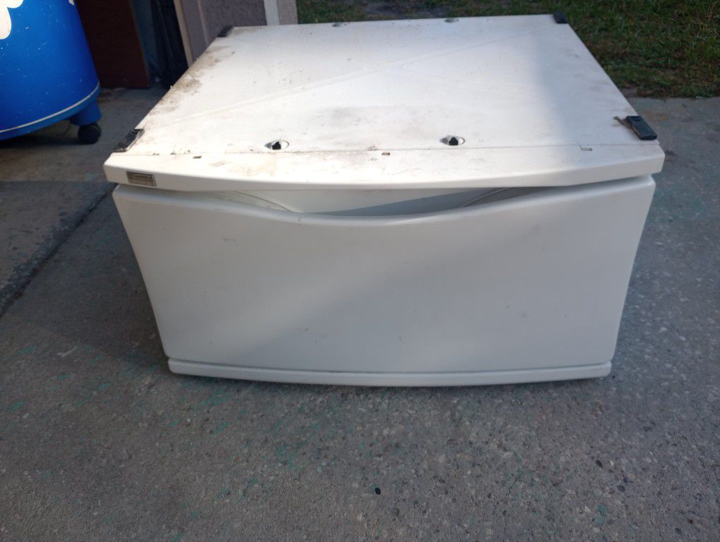 Kenmore washer dryer washing machine drying pedestal with drawer
