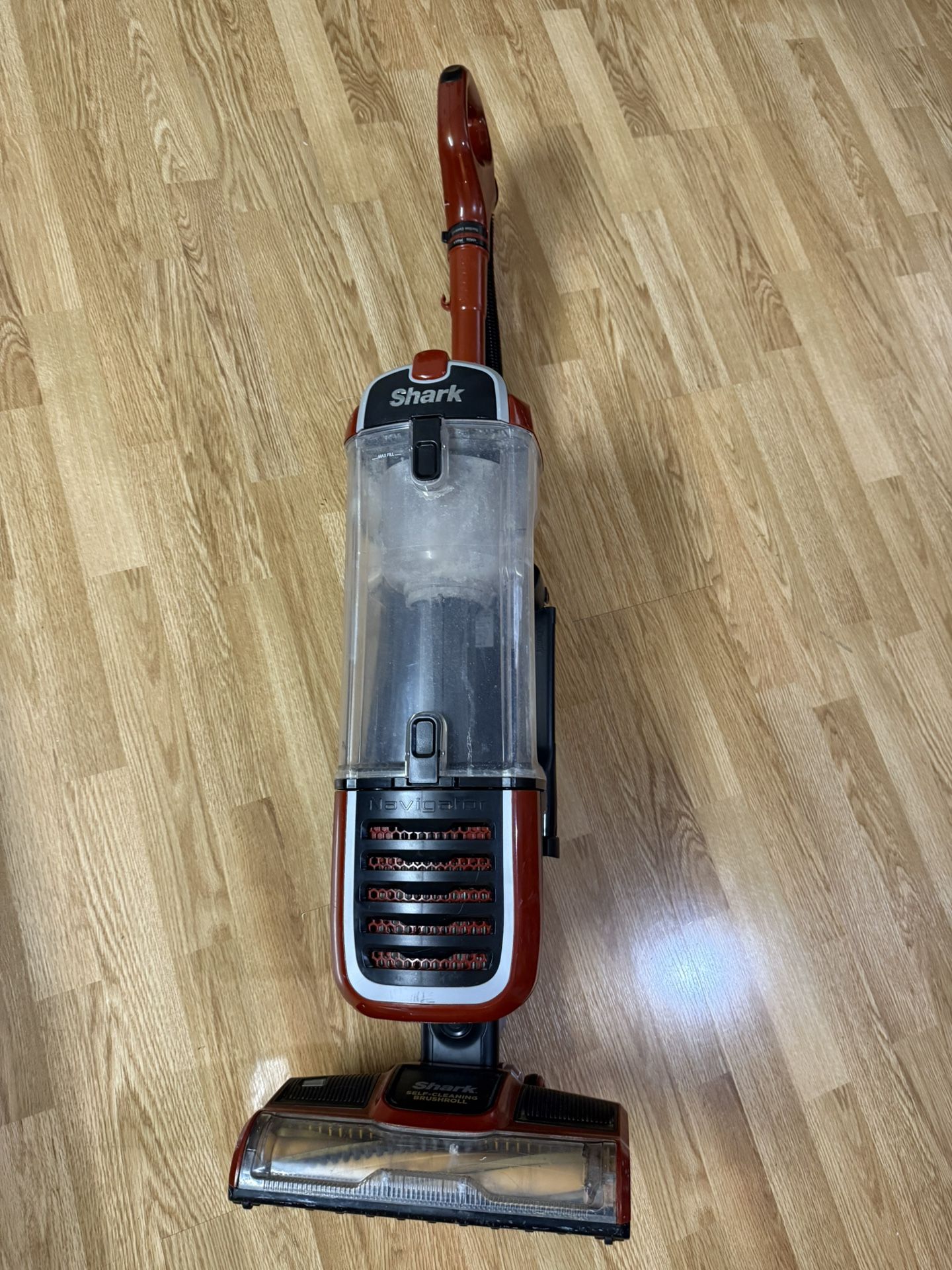 Shark Vacuum Very Good Condition 