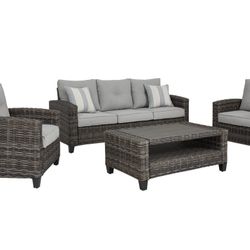 Cloverbrooke Gray 4-Piece Outdoor Conversation Set

