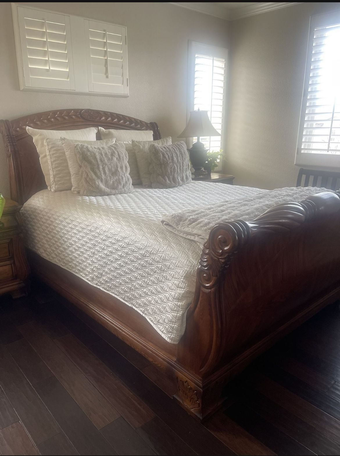 Wood Bed Frame & Mattress 