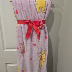 Winnie The Pooh Valentine's Day Blanket