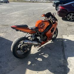 04 Gsxr (contact info removed)$