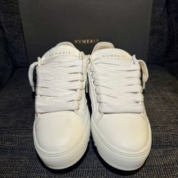 NUMERIS-ATELIER - ACRYLIC WHITE.             Size 10-NEW