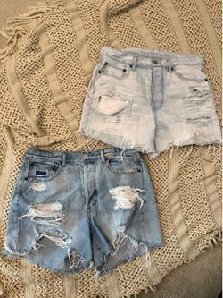 Women’s American Eagle Distressed Denim Shorts Bundle