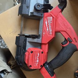 Milwaukee BamZaw M18