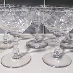 5 Lovely Champagne Coupes