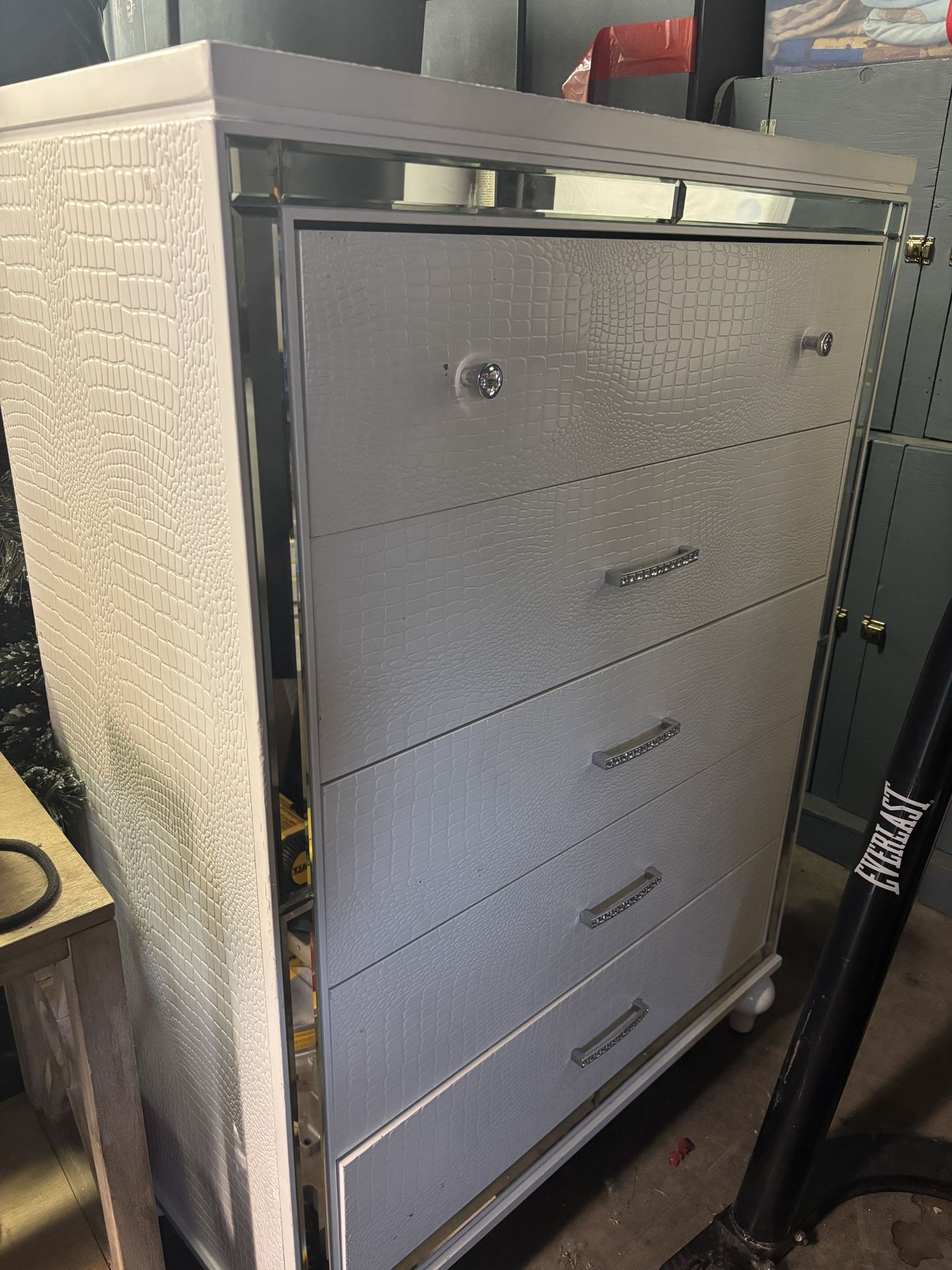 Valentino Dresser In White