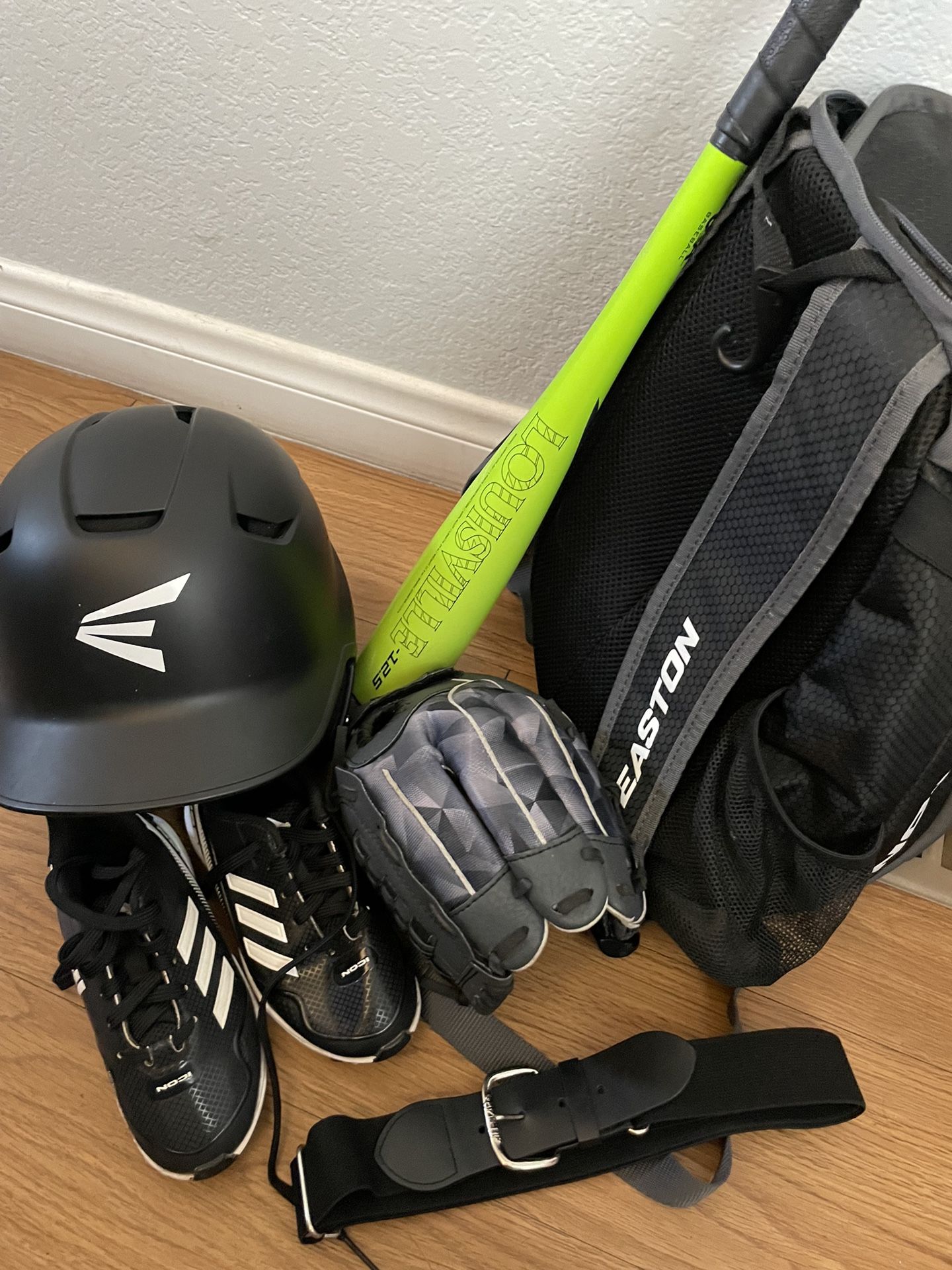 Kids Baseball Gear 