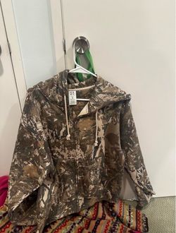 Camo Full-Zip Hoodie Size Medium