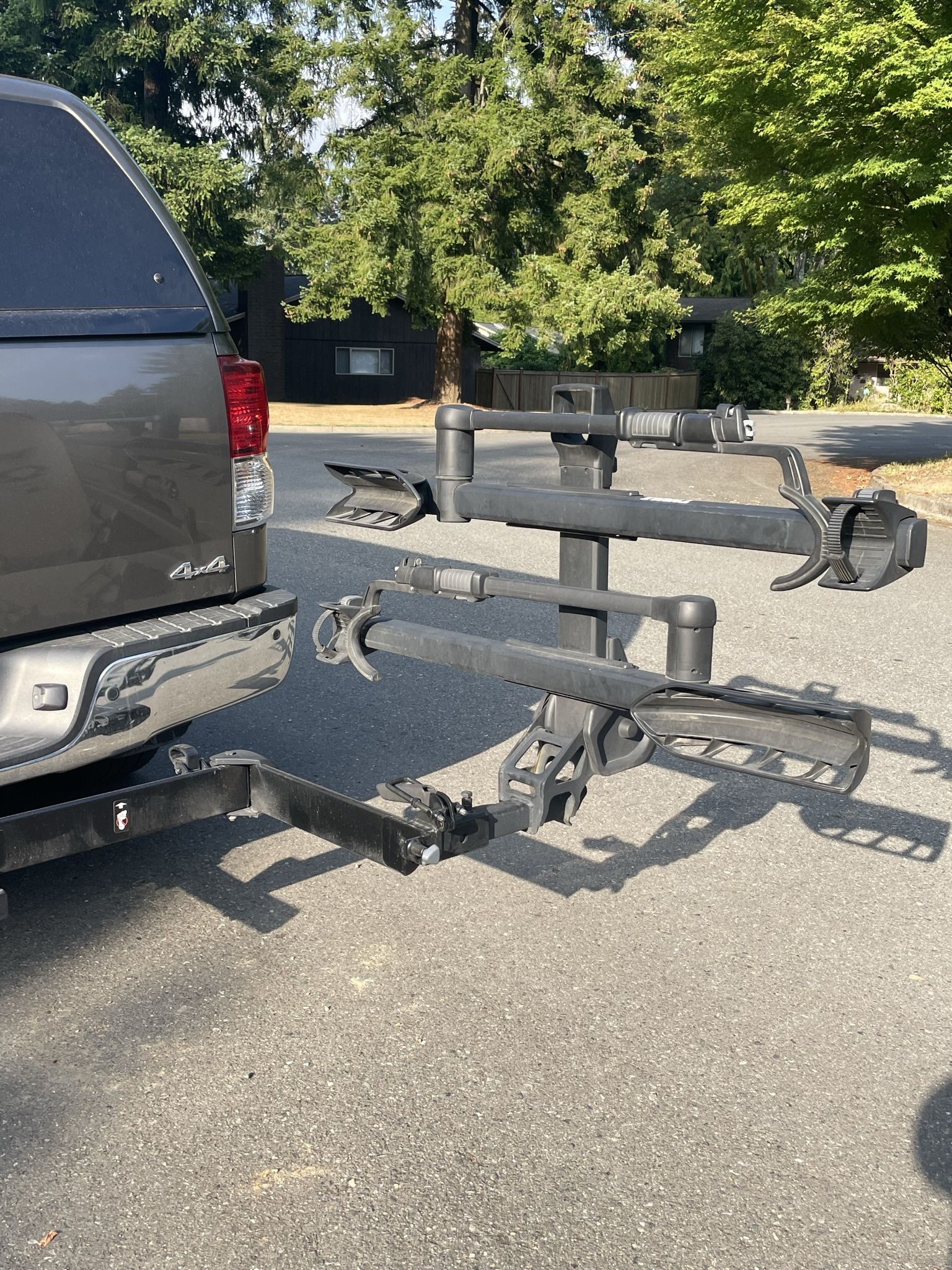 Thule T2 Pro XTR 2 Bike Rack / Yakima Swing Away for Sale in Redmond