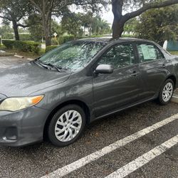 2013 Toyota Corolla LE