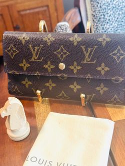 LV Monogram Sarah Wallet