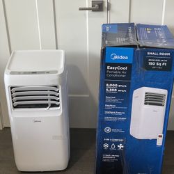 Midea MAP08R1CWT 3-in-1 Portable Air Conditioner, Dehumidifier, Fan, for Rooms up to 150 sq ft, 8,000 BTU (5,300 BTU SACC) control with Remote , White