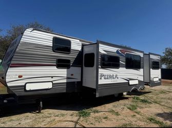 2015 Puma 34ft Travel Trailer