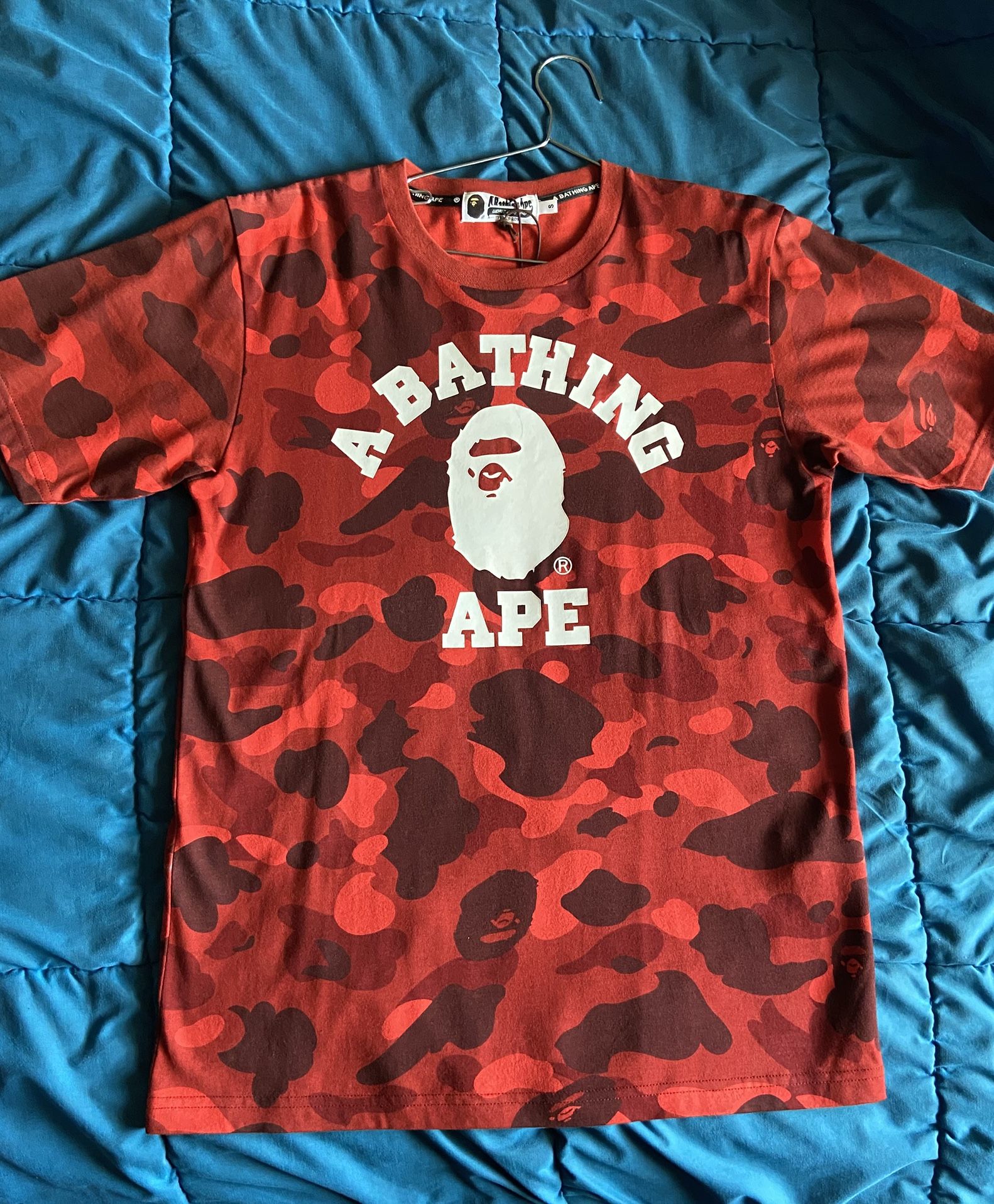 Bape T Shirt Red Camo Medium 100% Authentic A Bathing Ape