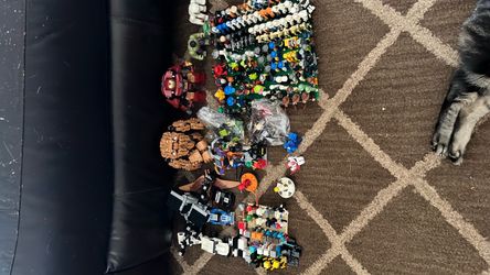 Lego mini figures