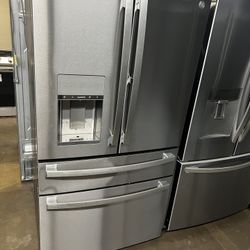 NEW OPEN BOX GE SMART FOUR DOOR REFRIGERATOR STAINLESS STEEL 