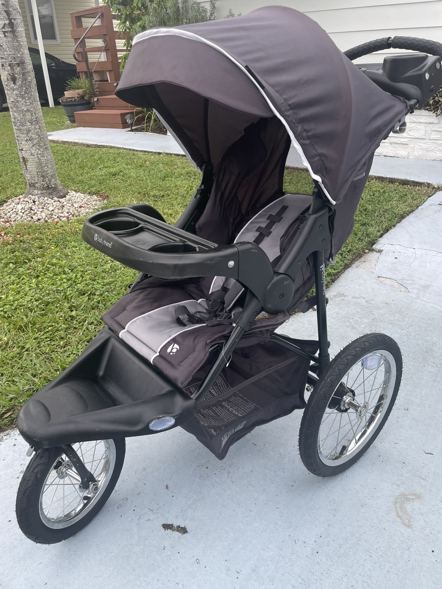 Baby Trend Expedition Jogger Stroller