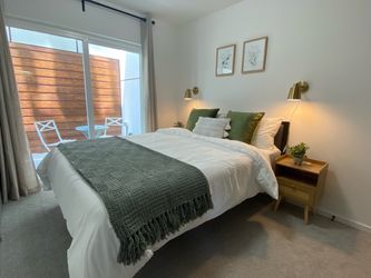Queen Mattress Nectar no stain