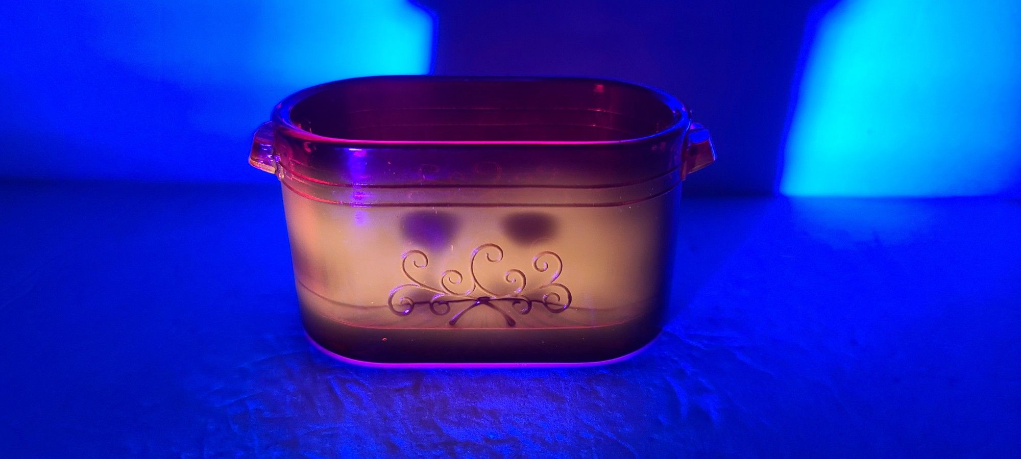 Beautiful Vintage Amberina Trinket Dish