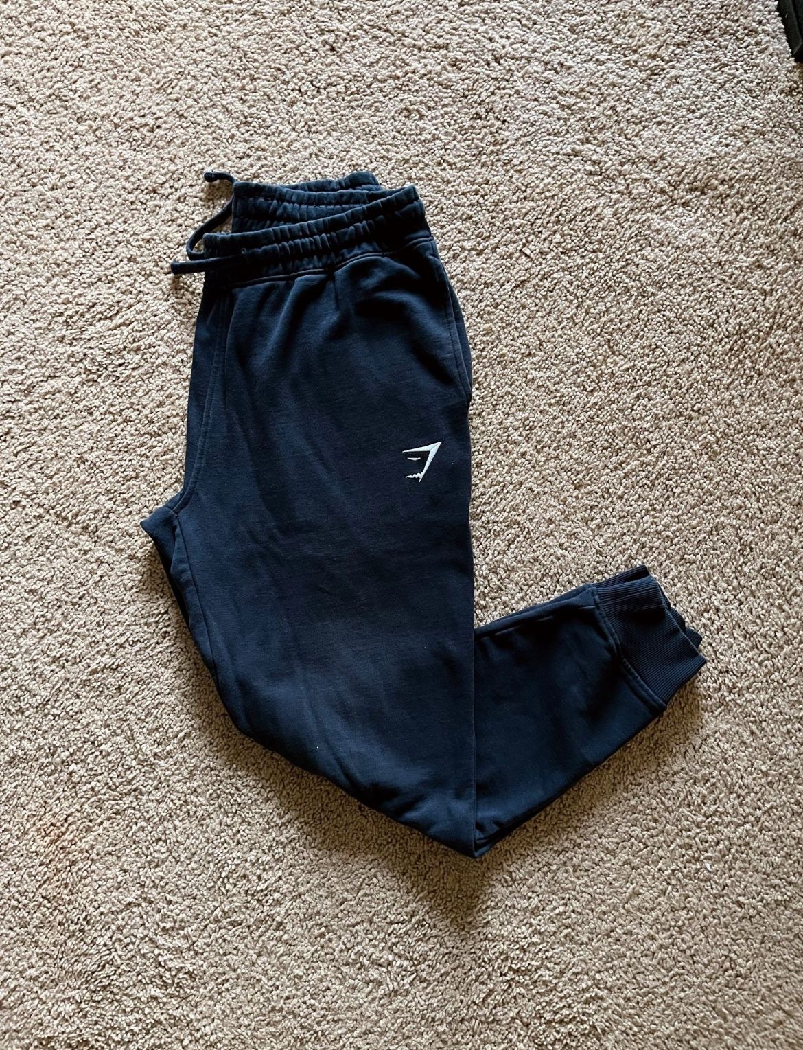 Price Just Dropped: Gymshark Navy Blue JOGGER (Medium Size) Pick up🛒 In Bellevue *Check out my Other Posts 🎁